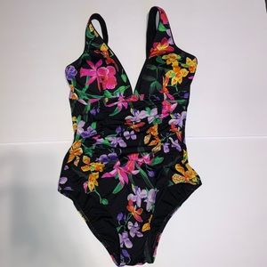 New Lands End Scoop back Swimsuit 6 Deep V